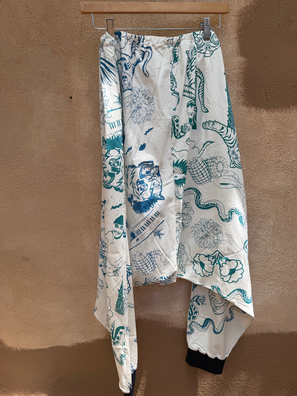 Screenprinted pants ~ Large ~ White & Greenish