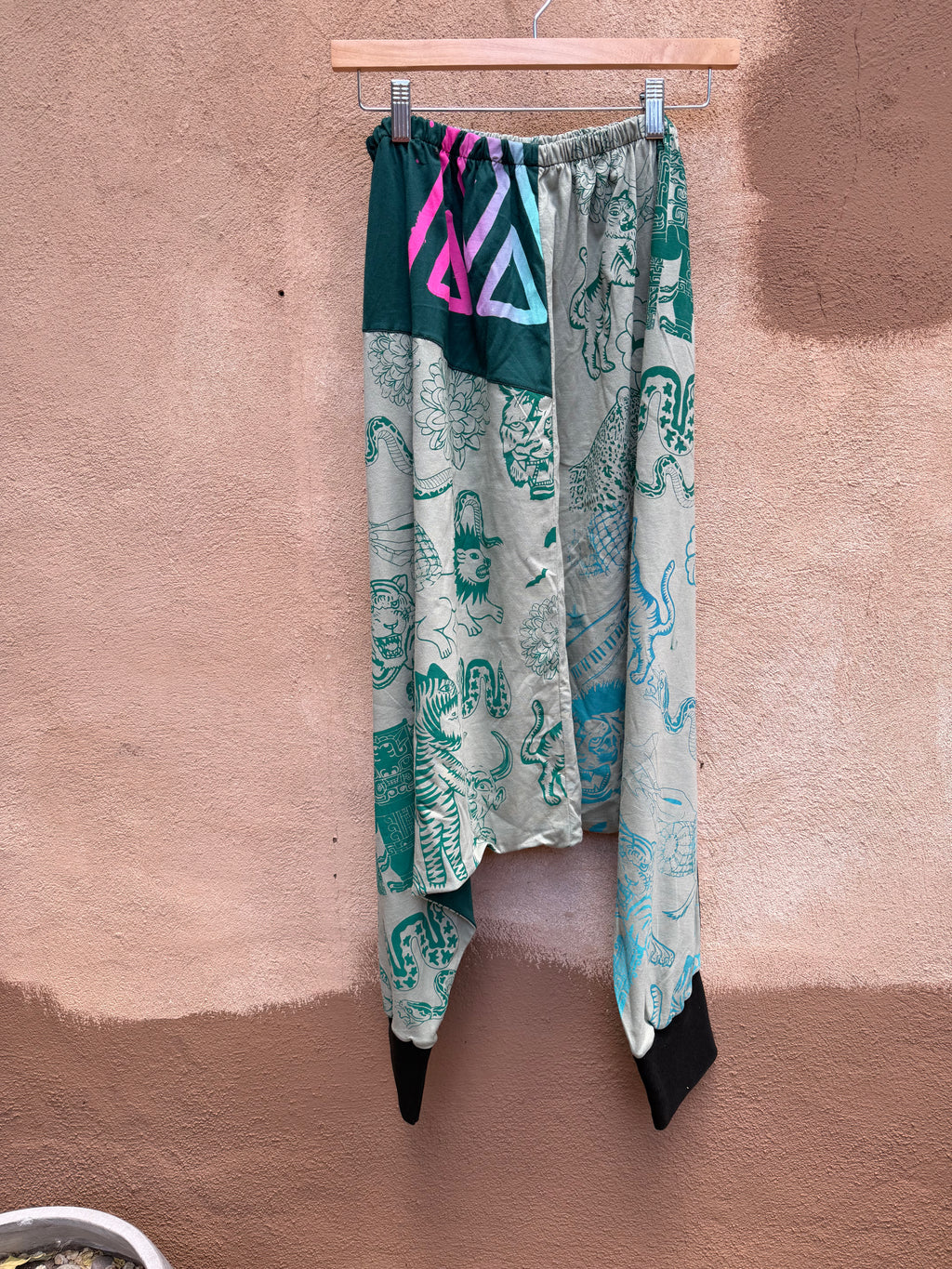 Screenprinted pants ~ Large ~ Green