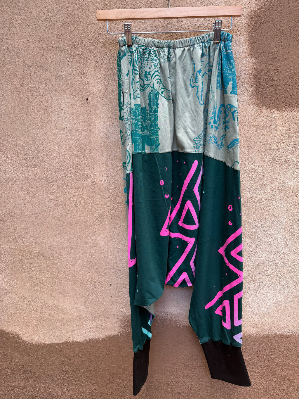Screenprinted pants ~ Large ~ Green