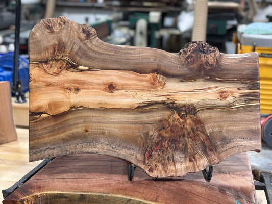 Peppercorn tray inlaid with coral