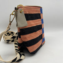 Load image into Gallery viewer, Crossbody Bag - fabric and leather - pink zipper
