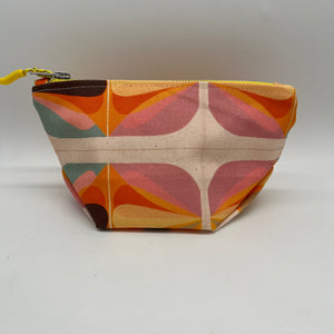 Cosmetic pouch - fabric - nylon lined
