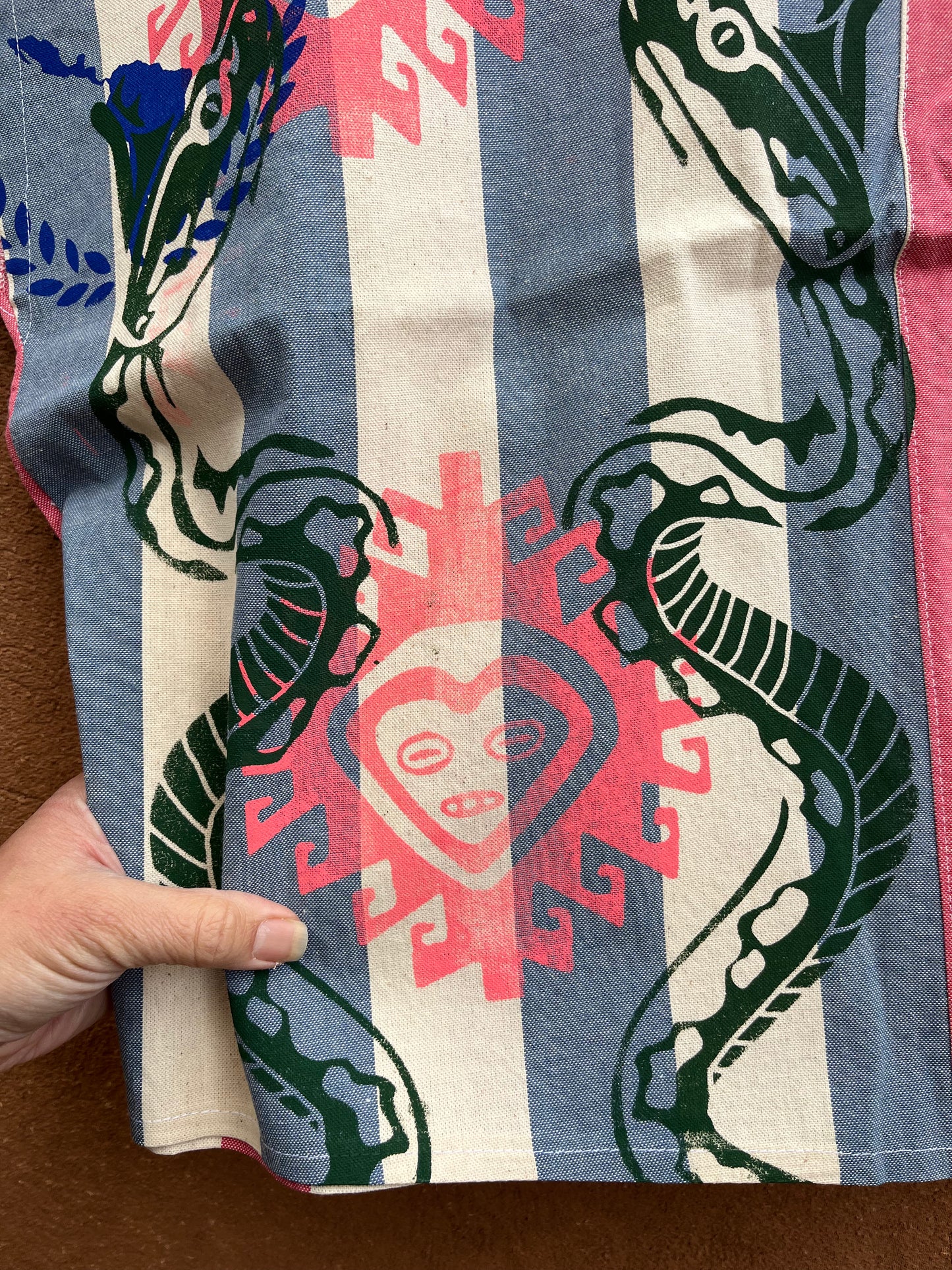 Screenprinted Box top ~ XL ~ Tocuyo ~ 100% Raw cotton