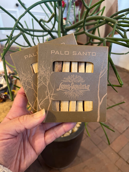 Premium Peruvian Palo Santo Smuding Sticks ~ Pack of 8