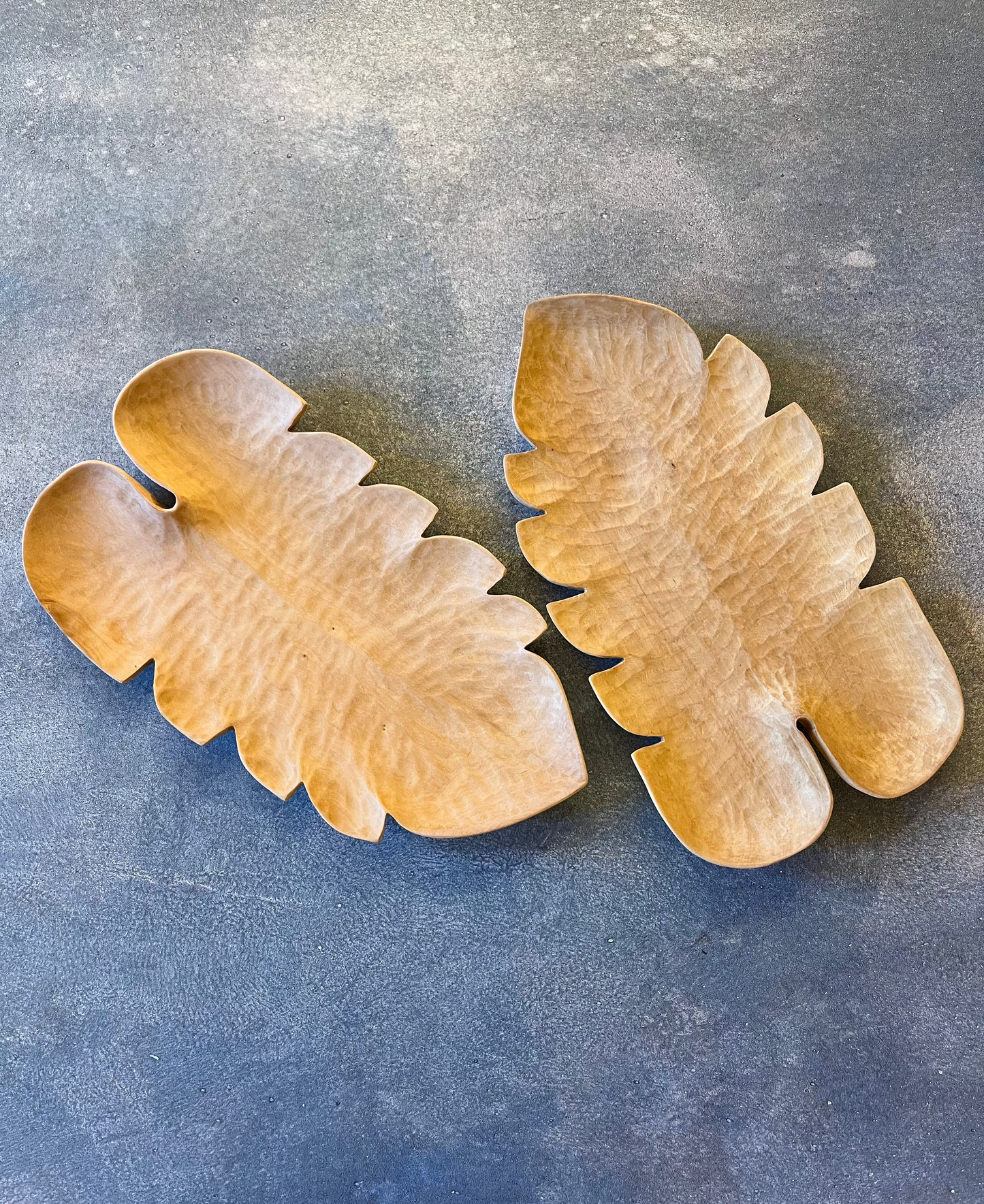 Wooden Leaf Tray ~ handcarved