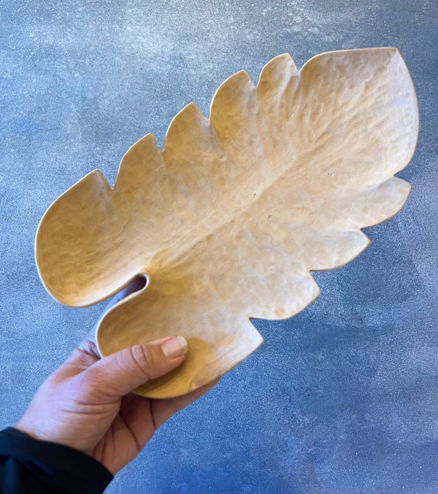 Wooden Leaf Tray ~ handcarved