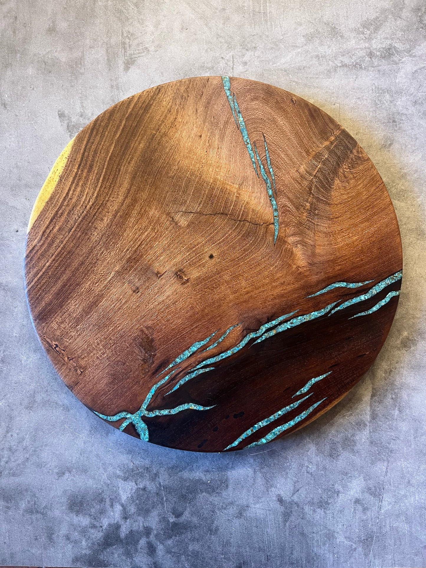 Cutting board with Kingman turquoise