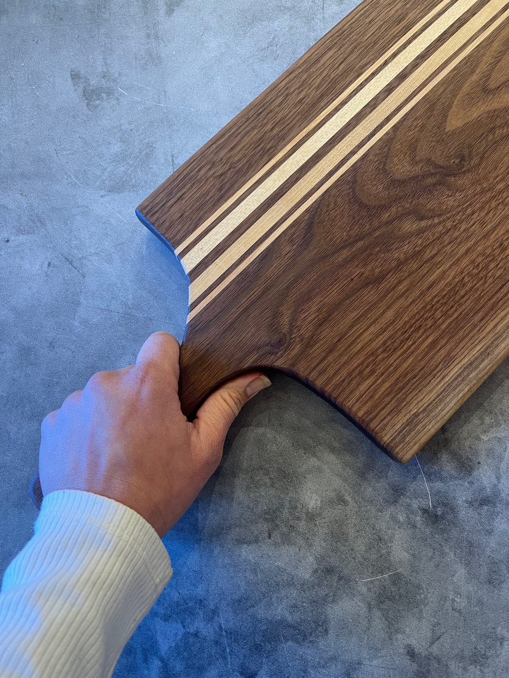 Cutting board in walnut and maple