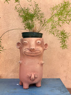 Patas cortas ~ Terracota face planter with legs ~ large