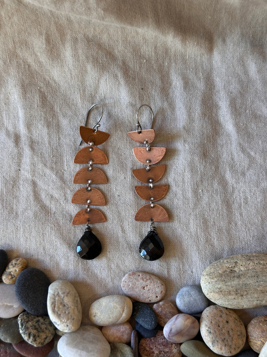 Connected Lunar earrings - Brass & Sterling Silver ~ Onyx
