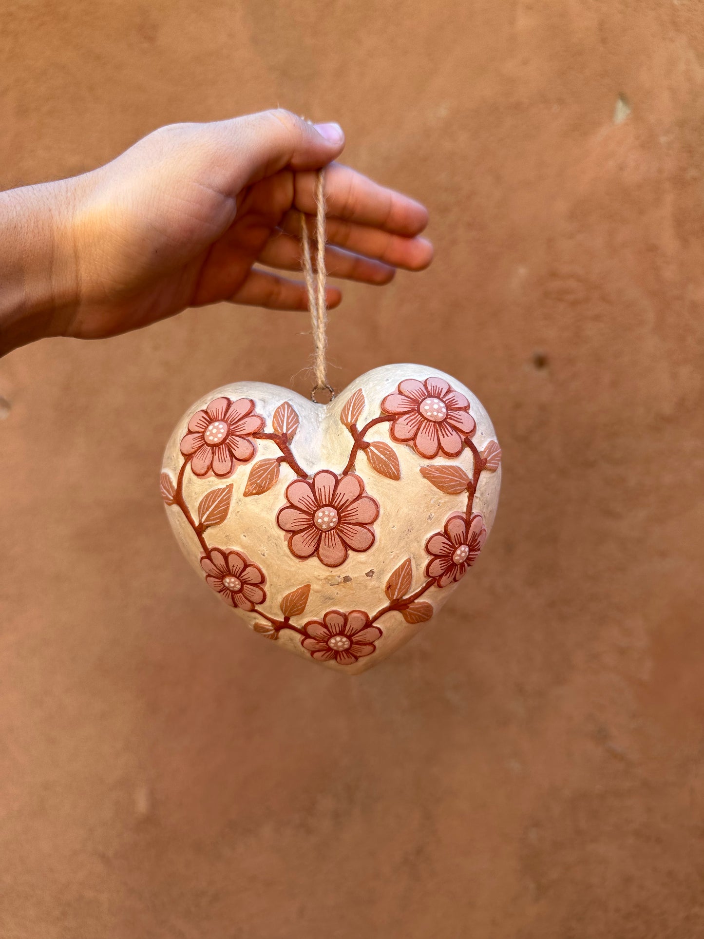 Round heart ~ hanging