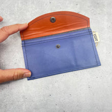 Load image into Gallery viewer, Solid Leather Wallet
