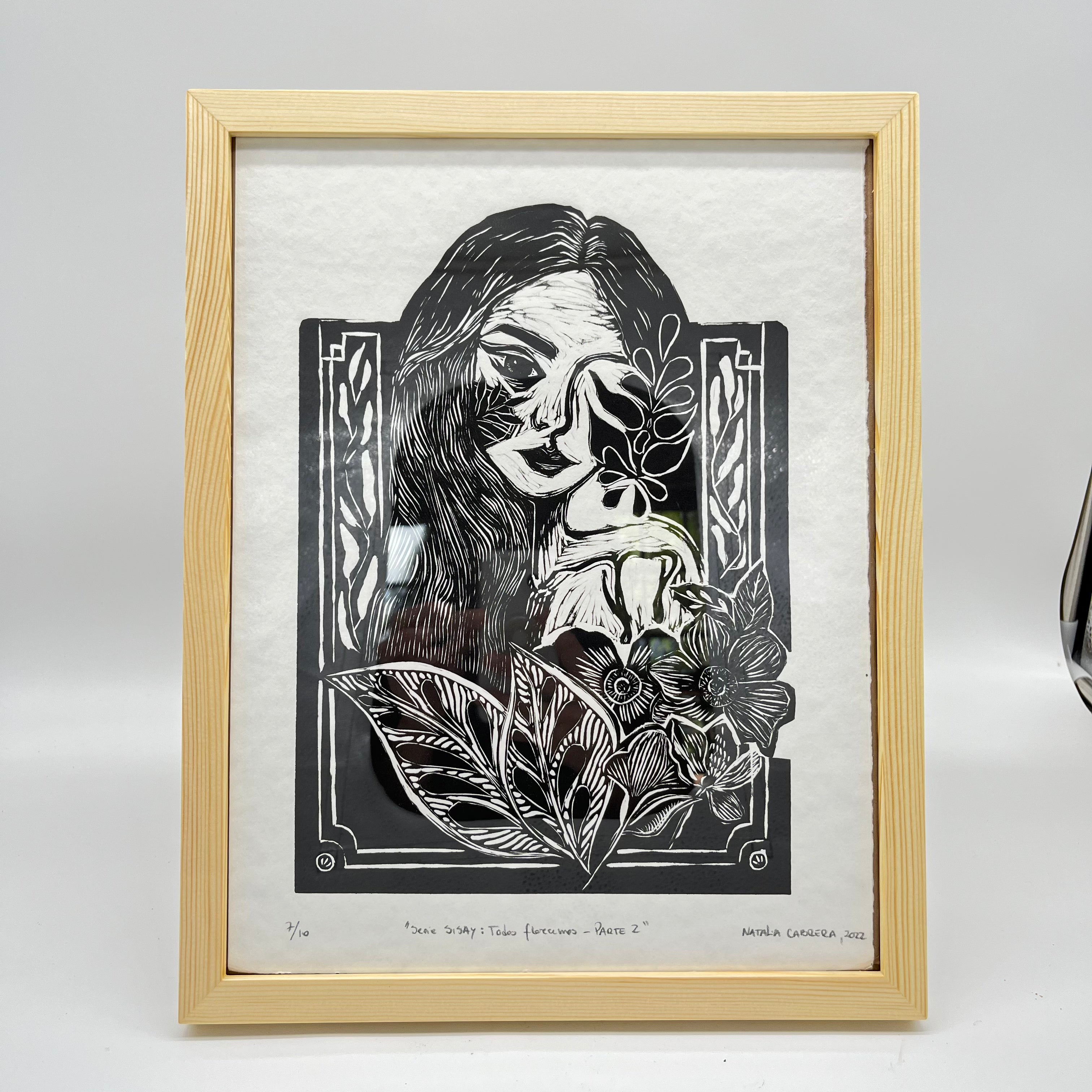 Women with flowers  ~ Serie Sisay - Linocut Print
