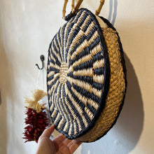 Load image into Gallery viewer, Round Purse ~ Handwoven Junco
