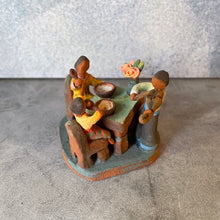 Load image into Gallery viewer, Little altar sculpture - Family in the Kitchen
