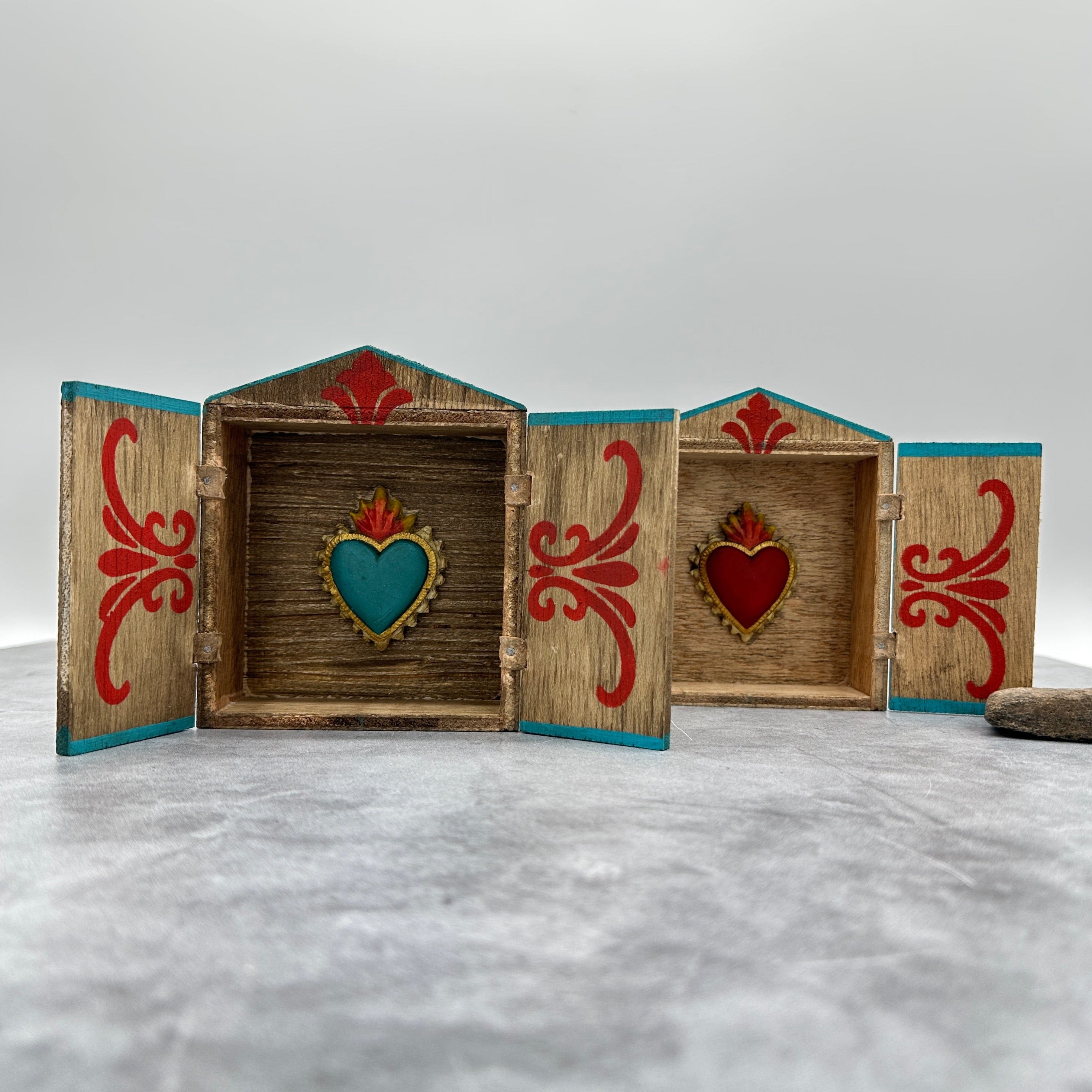 Small Retablo with Heart on fire – Cielo Handcrafted