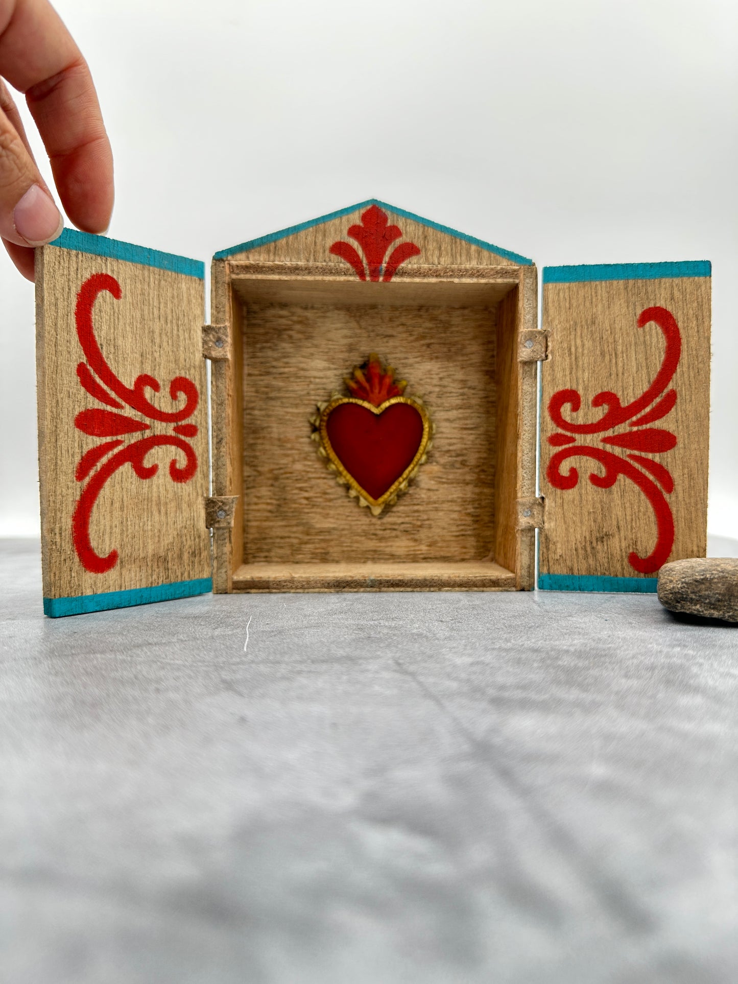 Small Retablo with Heart on fire – Cielo Handcrafted