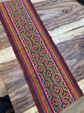 Load image into Gallery viewer, Shipibo Textile from the Amazon of Peru #2
