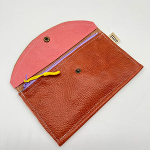 Ami Wallet - brown Leather with purple zipper