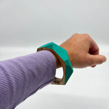 Load image into Gallery viewer, Bracelet - faceted bangle
