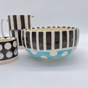 Black and blue Serving Bowl