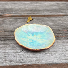 Load image into Gallery viewer, Large jewelry dish - aqua shell
