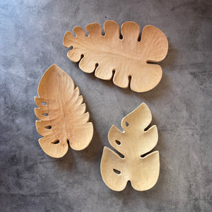 Leaf Tray ~ hand carves wooden trays